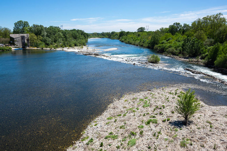 Ardeche 河全景