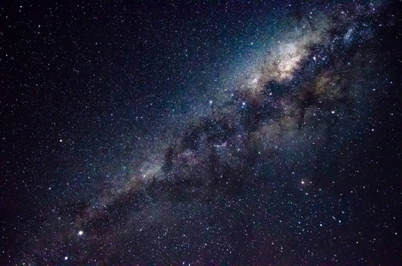银河中心的长曝光照片, 灯塔海滩以南14公里, 一个非常黑暗和孤立的地方