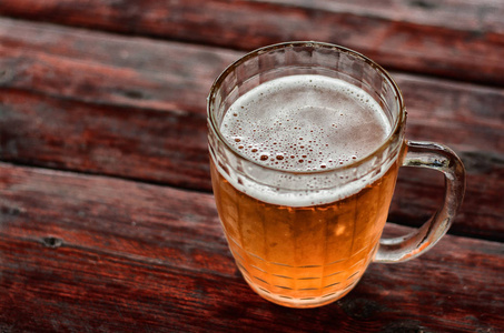 黄色的大杯图片