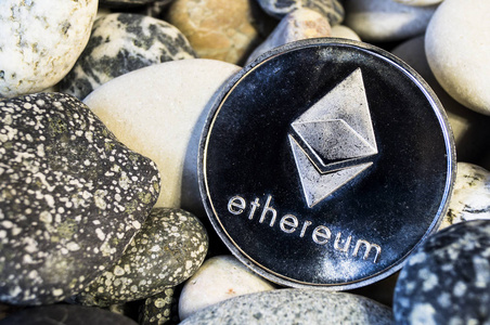 ethereum 是一种现代的交换方式, 这种加密货币在金融和网络市场上是一种便捷的支付手段。