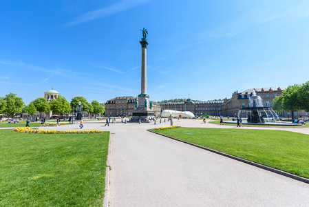 宫廷广场 城堡正方形 与喷泉在德国斯图加特市