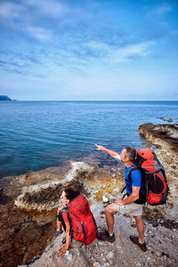 沿地中海沿岸徒步旅行, 背包和帐篷