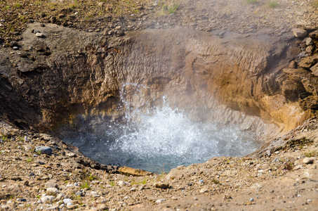 Geysir Strokkur欧洲最大的喷泉