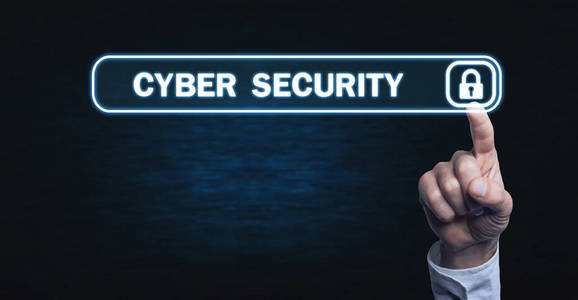 手触摸虚拟屏幕与挂锁图标。网络安全数据保护和信息安全的概念