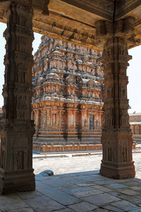 Airavatesvara 寺, 从西修道院, Darasuram, 印度泰米尔纳德邦看到