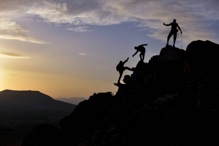 学生奋斗成功和活跃的人在奋斗以后照片