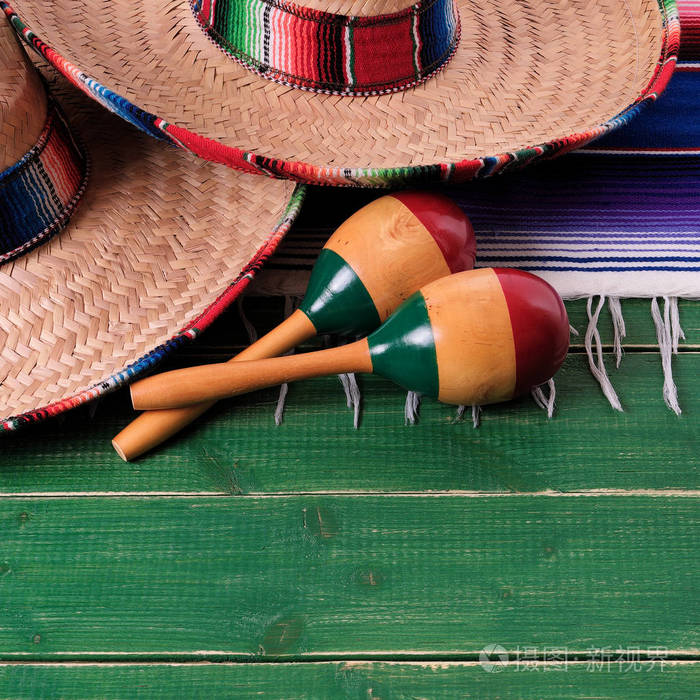 墨西哥狂欢节草帽和葫芦