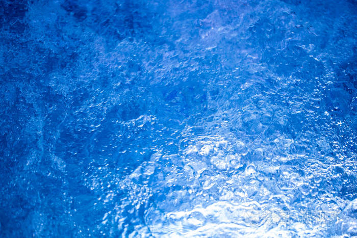 水池水质地, 蓝色水池水