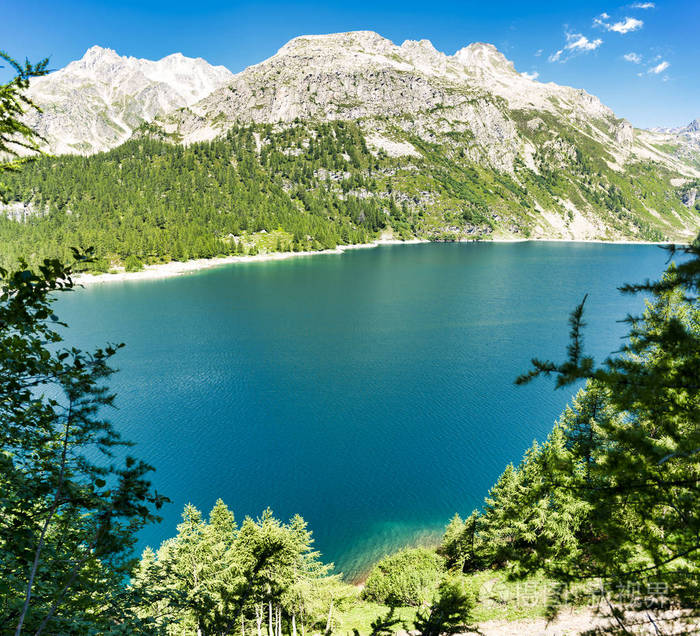 3960*3600px无水印下载免费10次/天下载小样发票合同问题/举报风景