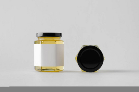 蜂蜜罐模拟两个罐子。空白标签