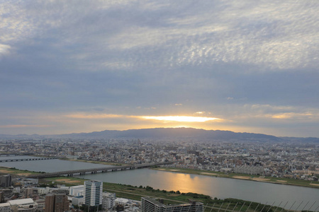 日本大阪梅田蓝天大厦景观图片