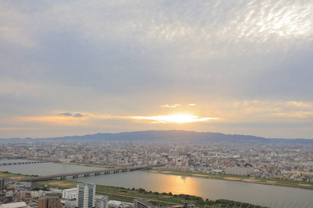 日本大阪梅田蓝天大厦景观图片