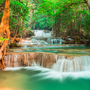 美丽的瀑布在碧府, 泰国