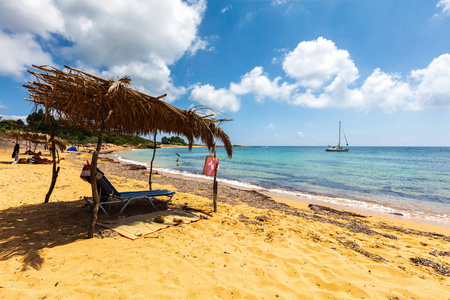 沙滩用品ioanian 岛上美丽的橙色沙滩照片