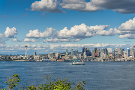 西雅图天际线和艾略特湾景观