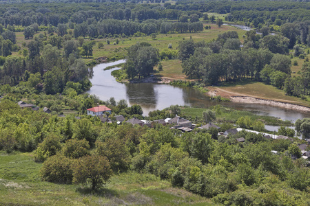 乌克兰 Izyum 地区 Seversky 涅茨河流域全景