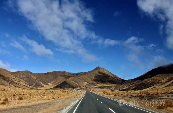 通往高山的路