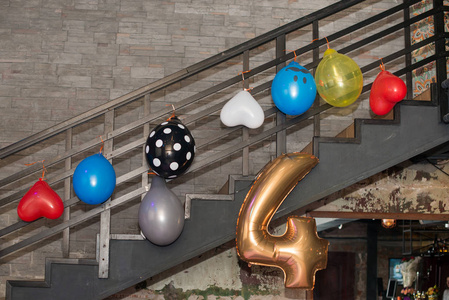 充气球的形式的数字。节日装饰的球。庆祝生日聚会