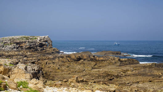 坎塔布利亚, 海岸风景在桑坦德和 Maruca 之间, a 部分的变形在圣地亚哥