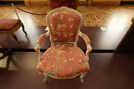 椅子家具设计为坐一个人, 与靠背和位子
