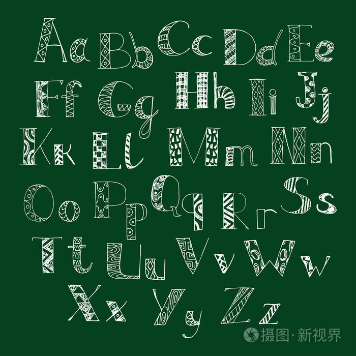 多彩的手画的涂鸦字母.拉丁文字母的