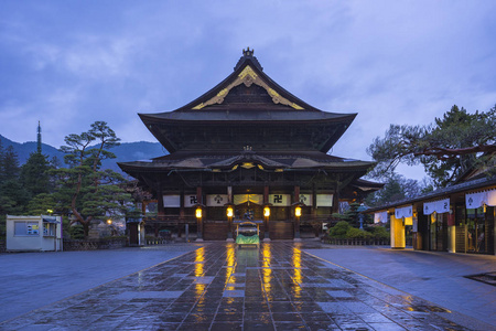 日本长野的善光寺佛教寺庙