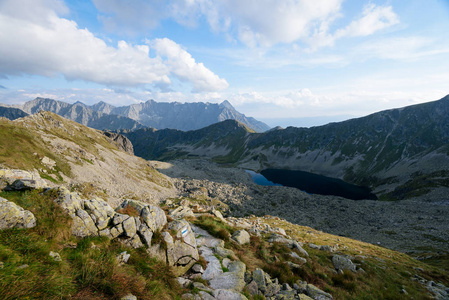 波兰五湖泊山谷高 Tatra 的徒步旅行路线