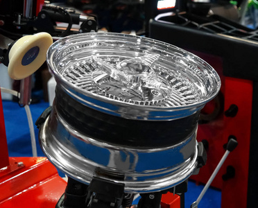 车轮轮辋维修设备
