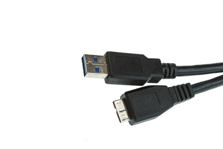 黑色的 usb 电缆