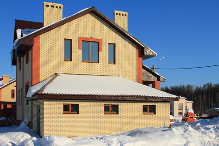 低地国家建设。砖的小屋