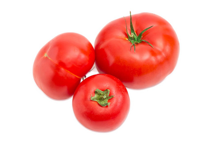 三种红番茄不同尺寸