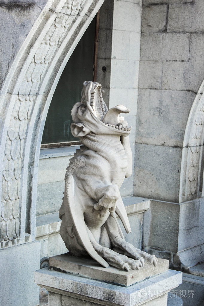 在massandra 的宫殿里的石像鬼