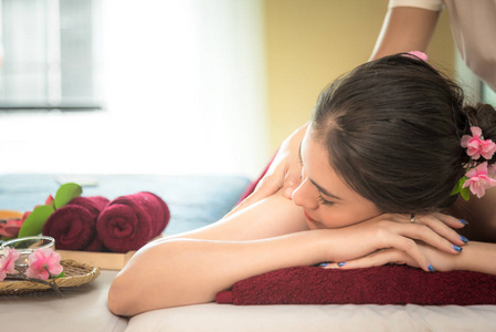 spa男图片-spa男素材-spa男插画-摄图新视界