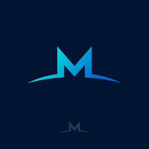 M 标志。M 会标