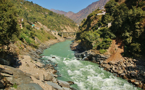 查看在恒河和印度喜马拉雅山图片