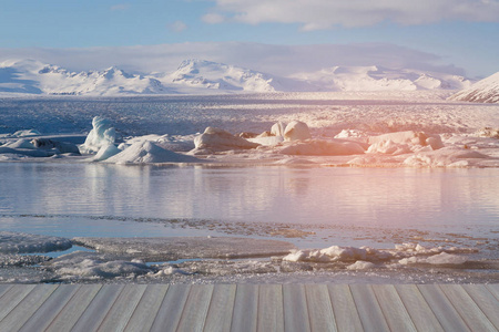 冬天 Jakulsarlon 泻湖自然景观的背景下冰岛