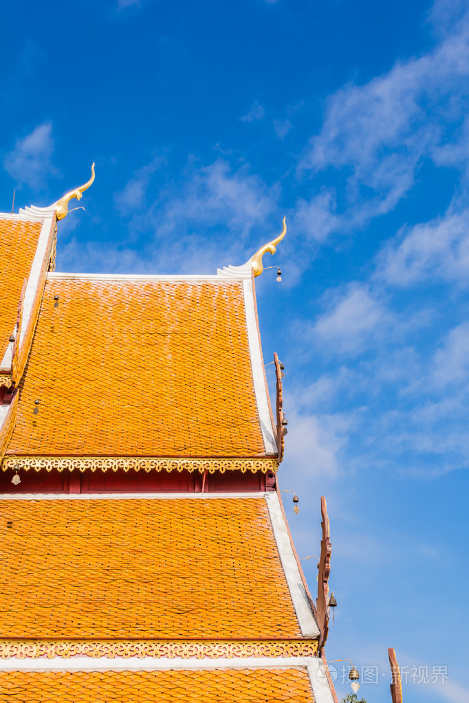 在wat phrathat 双龙,中国的佛教寺庙的屋顶
