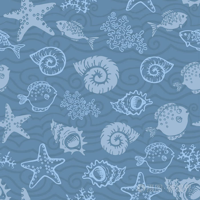 手绘复古蓝色的大海背景与水下居民无缝纹理的鱼, 海草, 贝壳和海星.