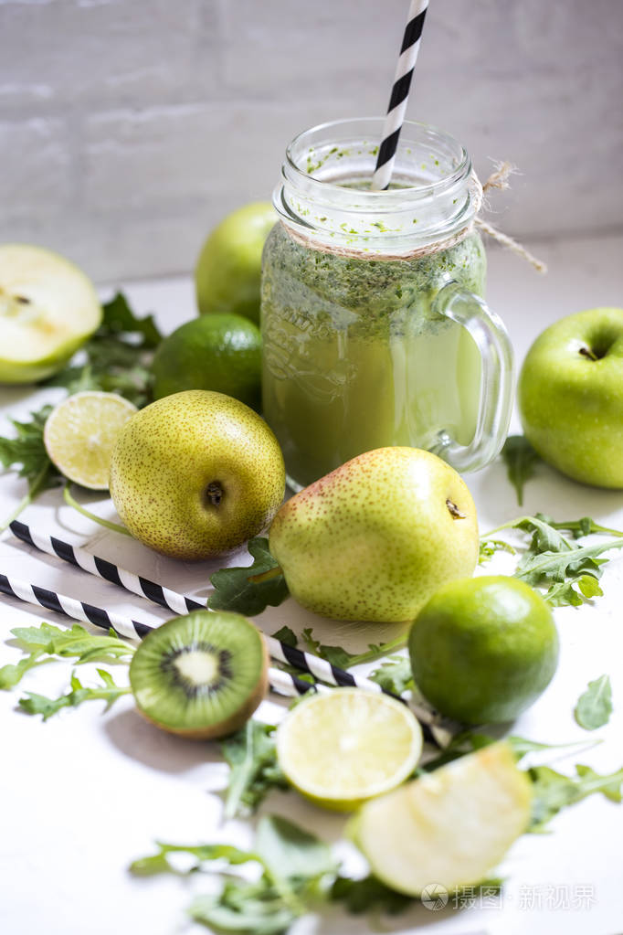 苹果, 梨, 石灰及药材制成的果汁