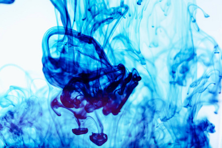 蓝色的墨水在水中，艺术的拍摄，抽象背景