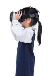 亚洲中国小女孩经历通过 Vr 虚拟现实去