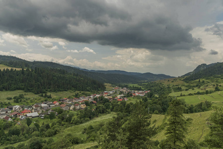 Pieniny 国家公园期间 Lipnik 村