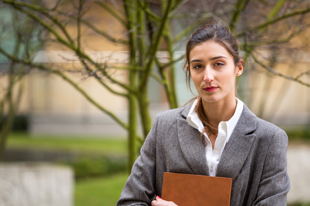 累了的女商人或以外的学生