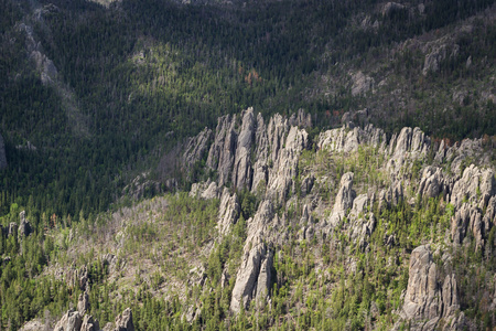 布莱克山花岗岩地层