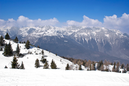 高山冬季风景