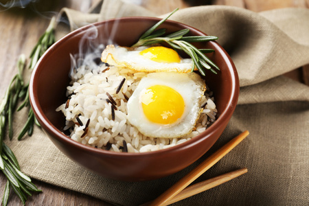 香喷喷的米饭图片