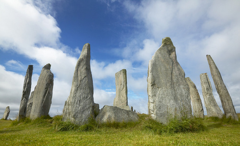 与 menhirs 在苏格兰的史前遗址。卡拉尼什。刘易斯岛