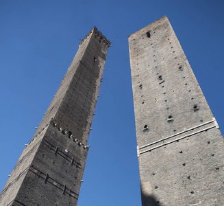 博洛尼亚的两个塔图片