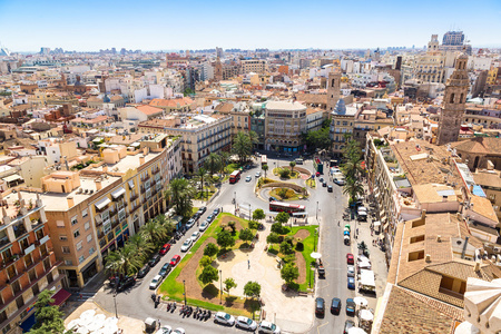 Valencia 空中的天际线