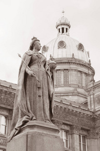 安理会的房子和女王维多利亚塑像，伯明翰
